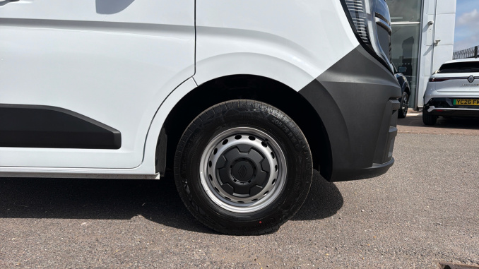 Renault Master Mwb Diesel Fwd ML35dCi 150 Advance Low Roof Aluminium Tipper - Image 17